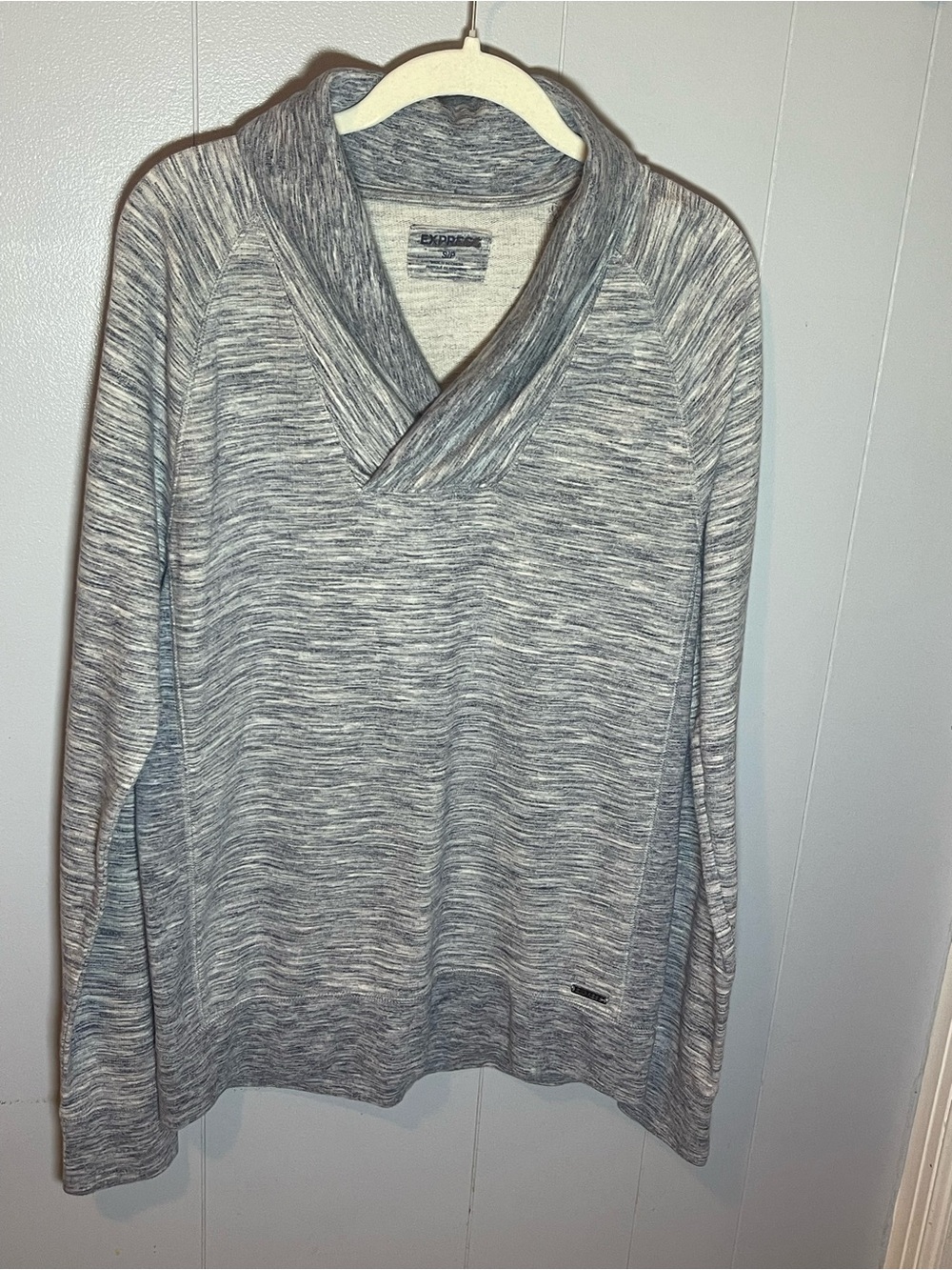Express Men's V-Neck Shawl Collar Sweater in Heather Gray